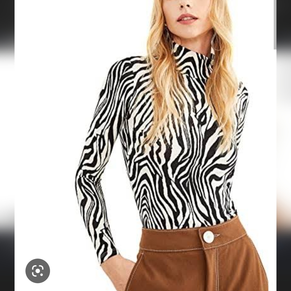 Winter animal print top - Picture 1 of 5